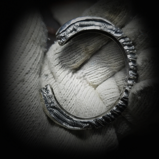 Alien Ship cuff bracelet for men and women, stainless steel, polished, adjustable