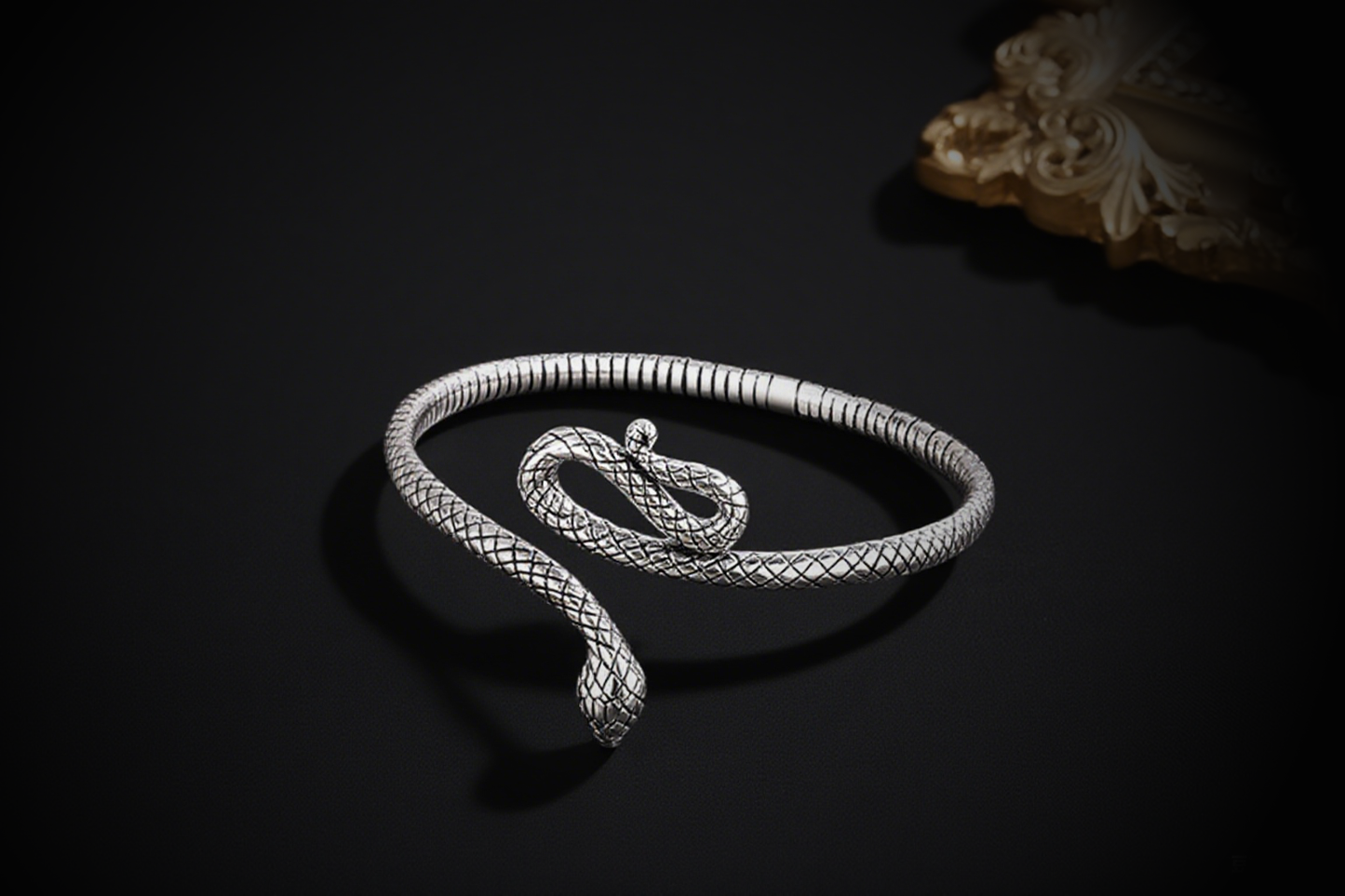 Bendable Snake Bracelet for Women Adjustable Punk Snake - Flexible Multi-Purpose Medusa