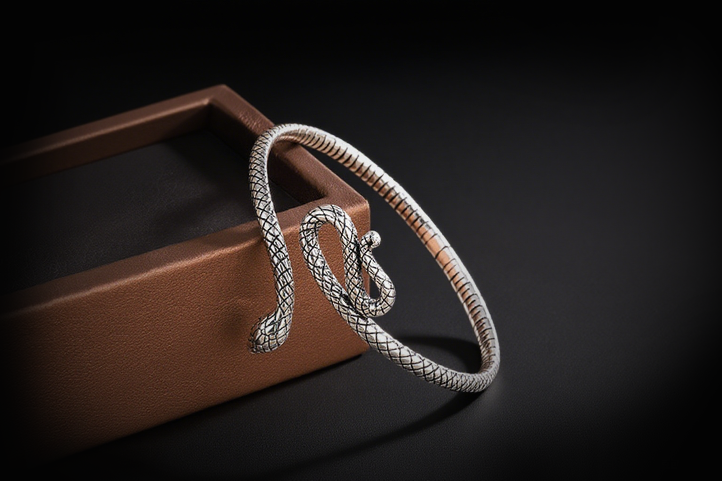 Bendable Snake Bracelet for Women Adjustable Punk Snake - Flexible Multi-Purpose Medusa