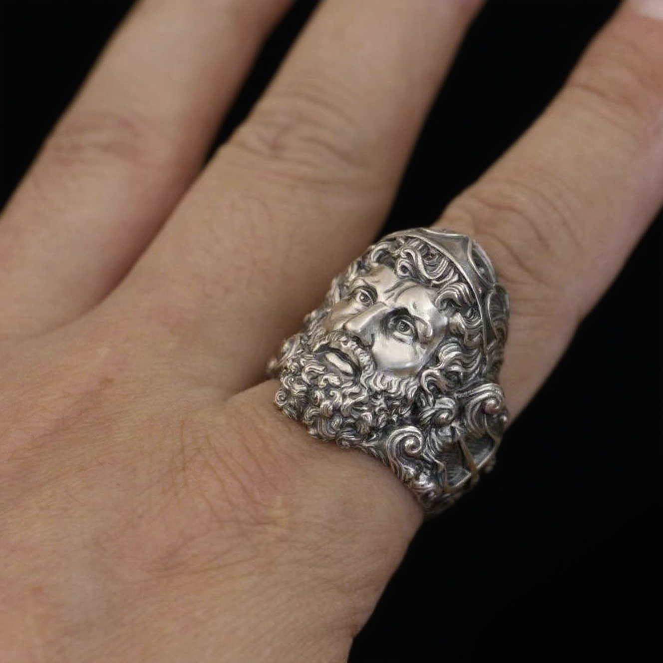 Vintage knuckle ring Aquaman Poseidon ring open adjustable black punk Gothic ring role play accessories