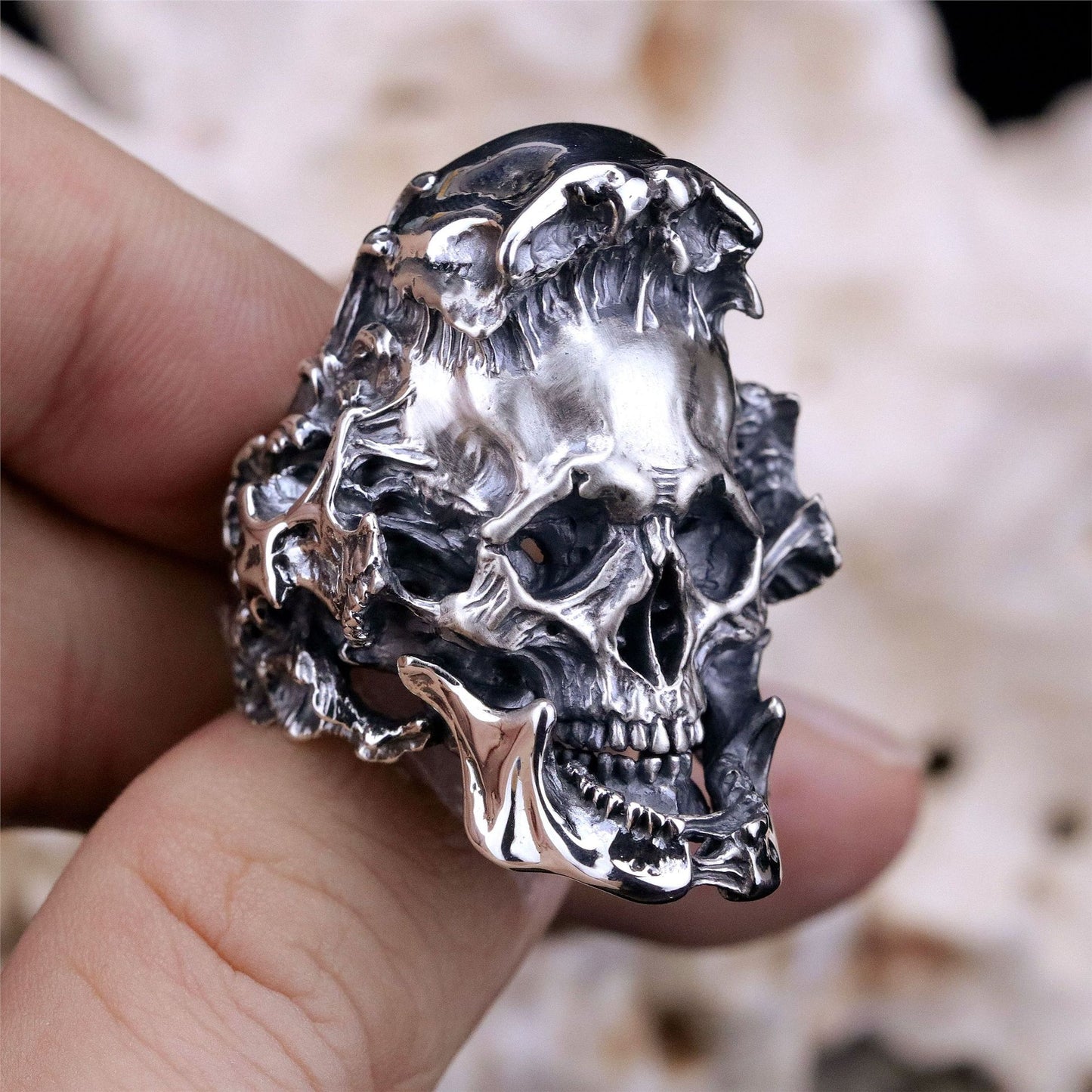 Vintage knuckle ring movable skull ring opening adjustable black punk gothic ring role play accessories
