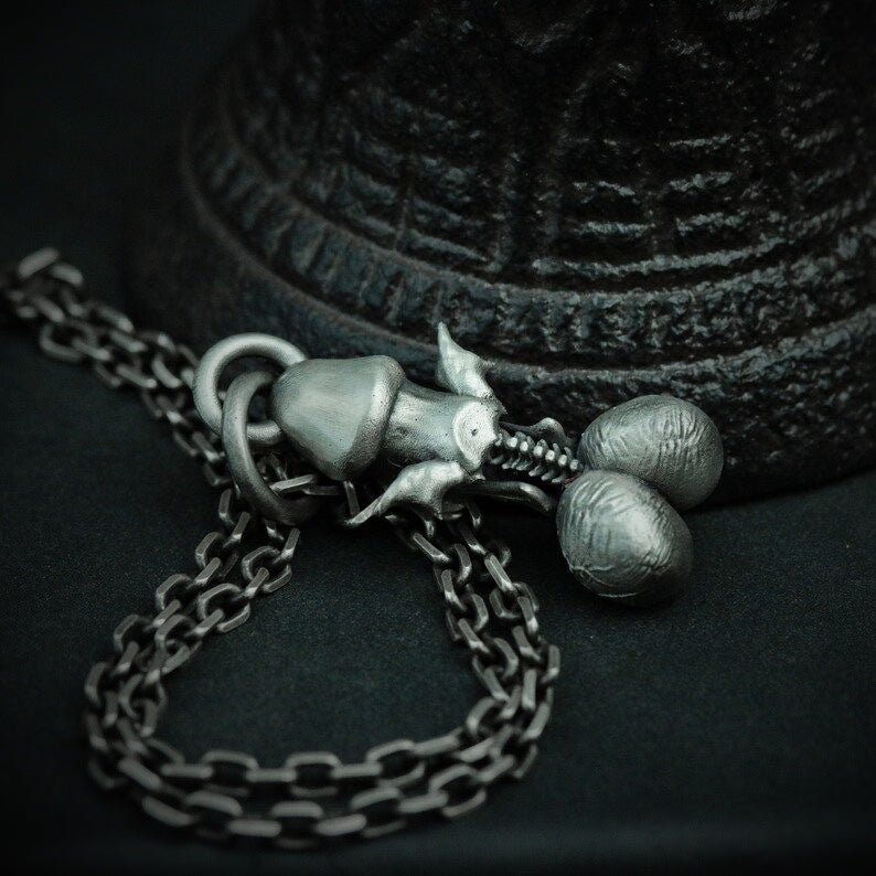 Gothic skull necklace, women's necklace, Gothic men's necklace, Gothic jewelry, women's Christmas jewelry gift