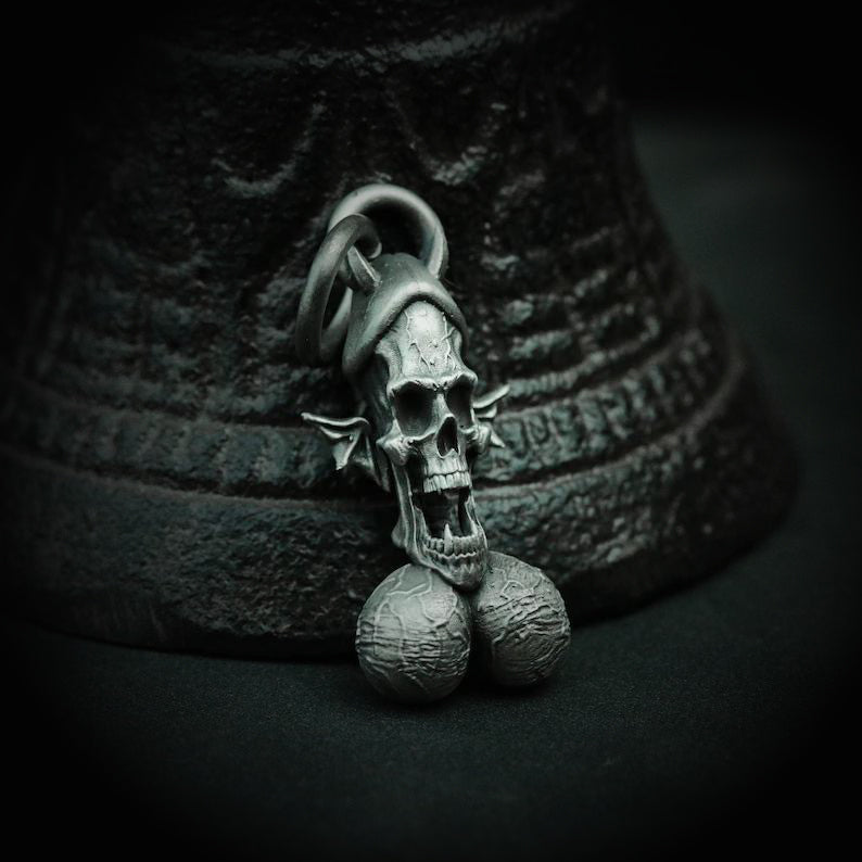 Gothic skull necklace, women's necklace, Gothic men's necklace, Gothic jewelry, women's Christmas jewelry gift