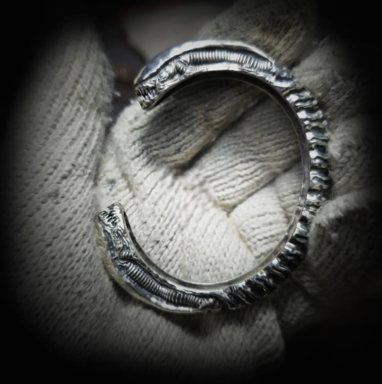 Alien Ship cuff bracelet for men and women, stainless steel, polished, adjustable